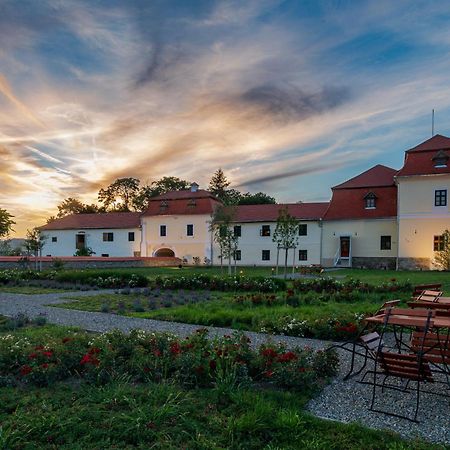 Ugron Castle Fiatfalva Cristuru Secuiesc Exterior foto